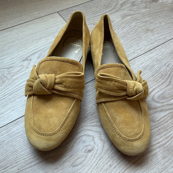 Etienne Aigner Chiara loafer Curry Yellow Suede - Size 9.5 - Picture 1 of 3
